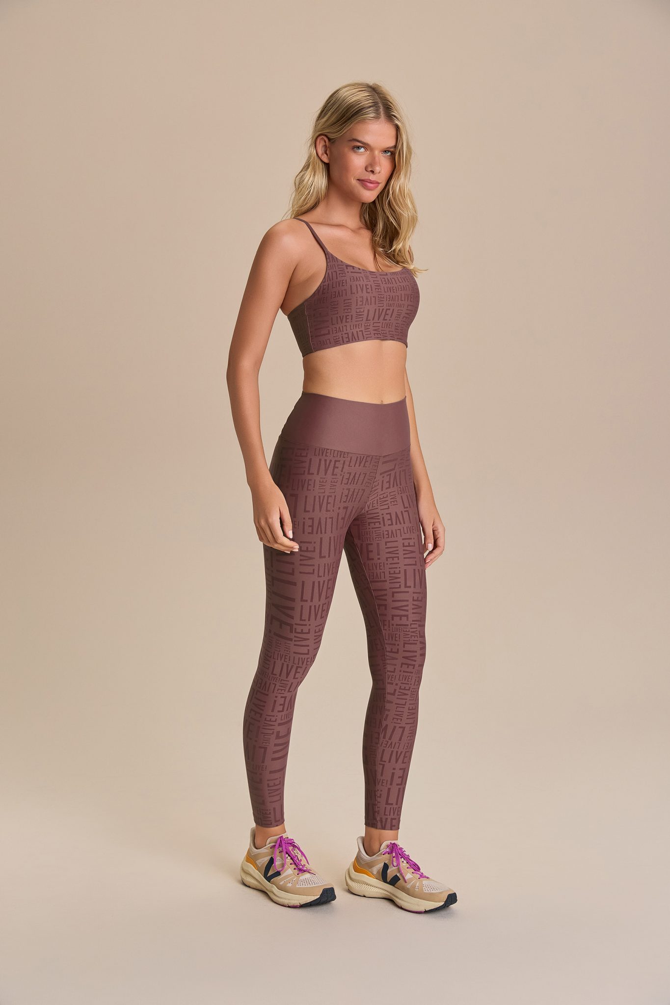 05988f4093b007cc18fa83c42f94a3dc-1.jpg Calça Fuso LIVE - Imagem 1