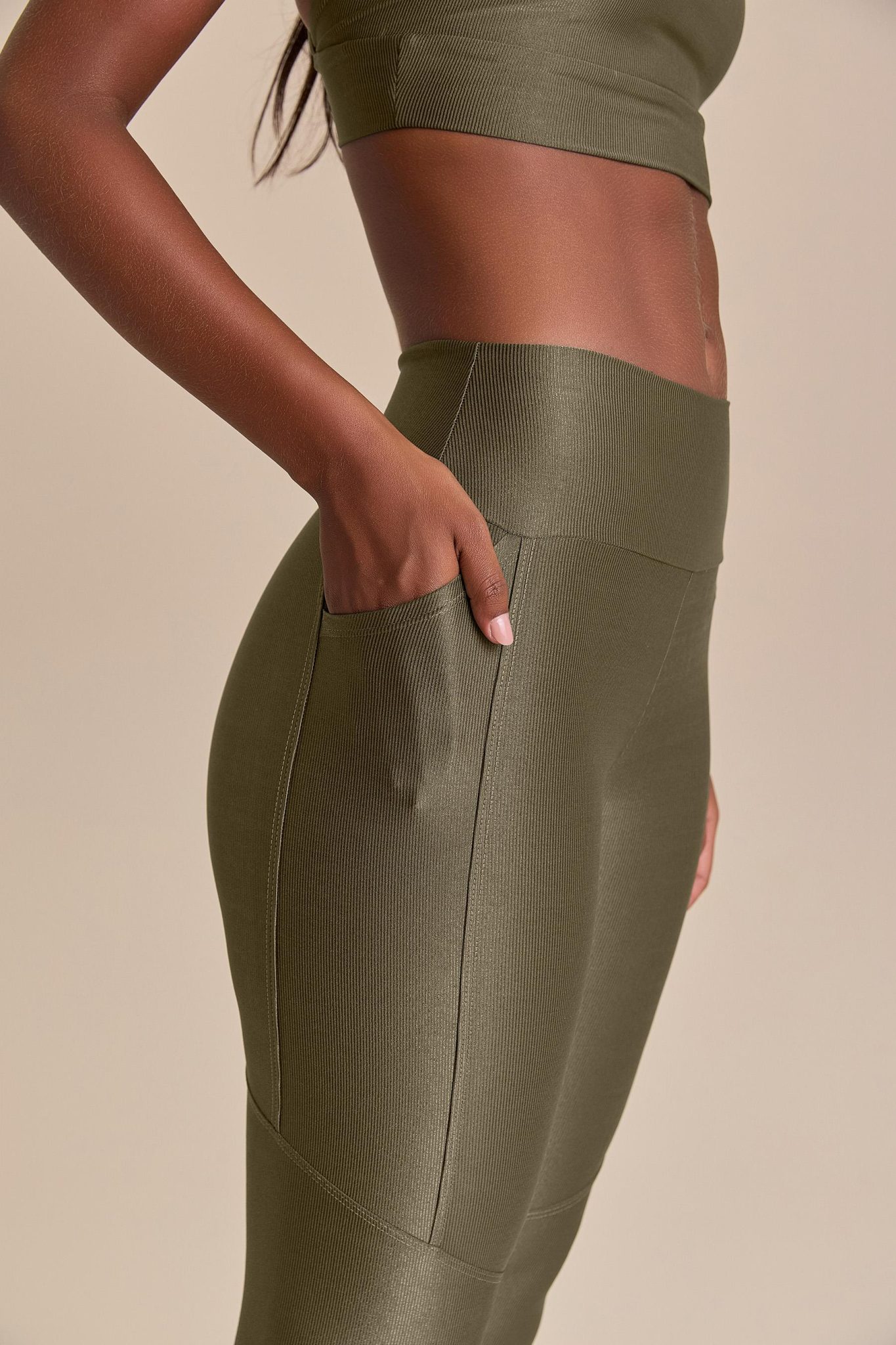 0e43dc5e8d507808d7b7d06007584280.jpg Legging Allure Adaptiv LIVE - Imagem 3