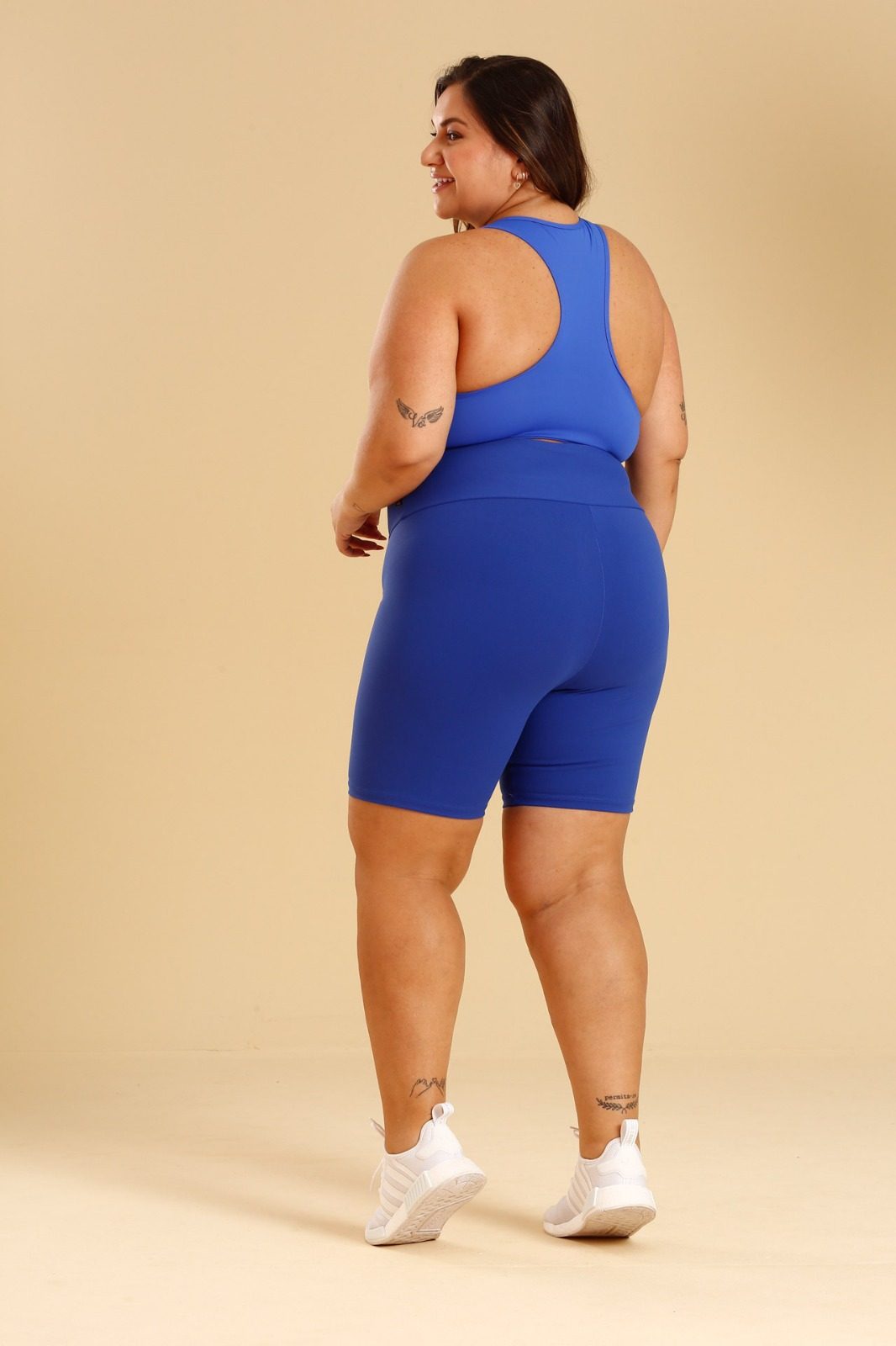 422a0078935d06b56d3d0d06d0348b82.jpeg Bermuda Lisa Plus Size Corrente Marinha - Imagem 2