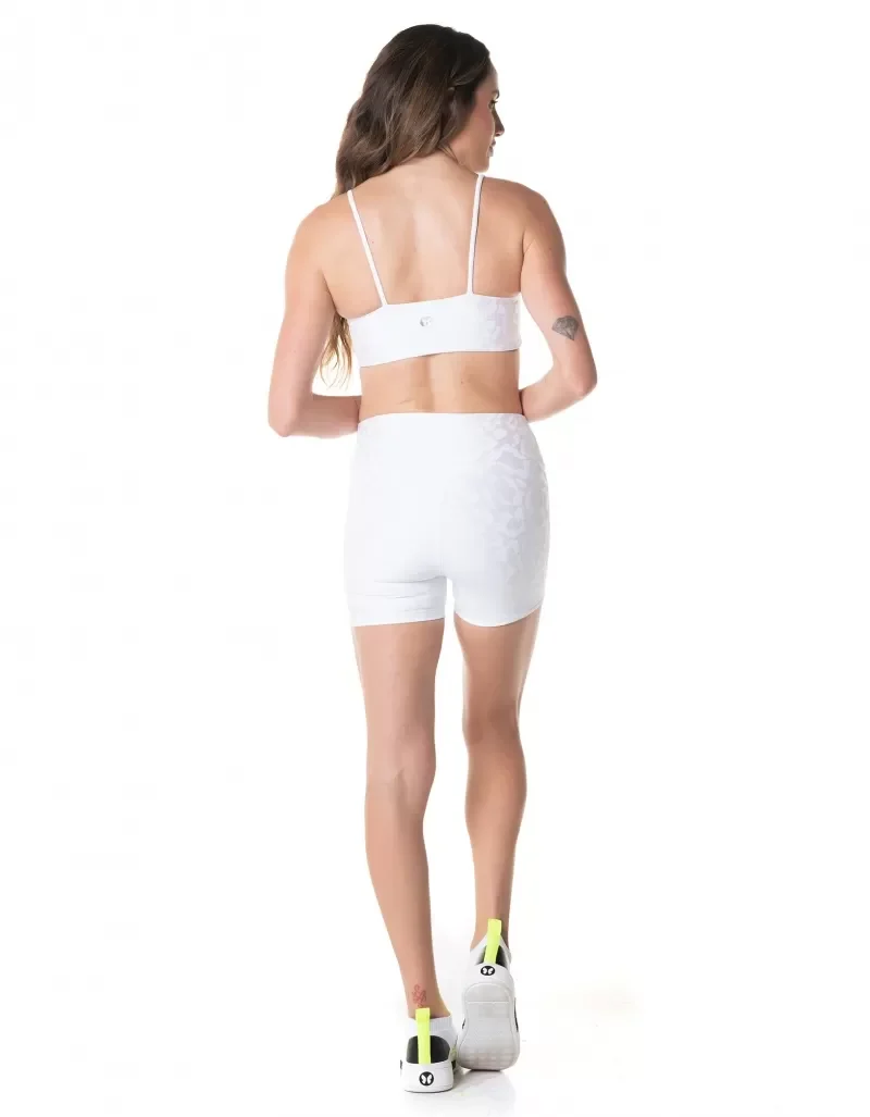 60727ee7aa2968d8e11c23a1aa79610e.webp Shorts Fearless Branco VESTEM - Imagem 2