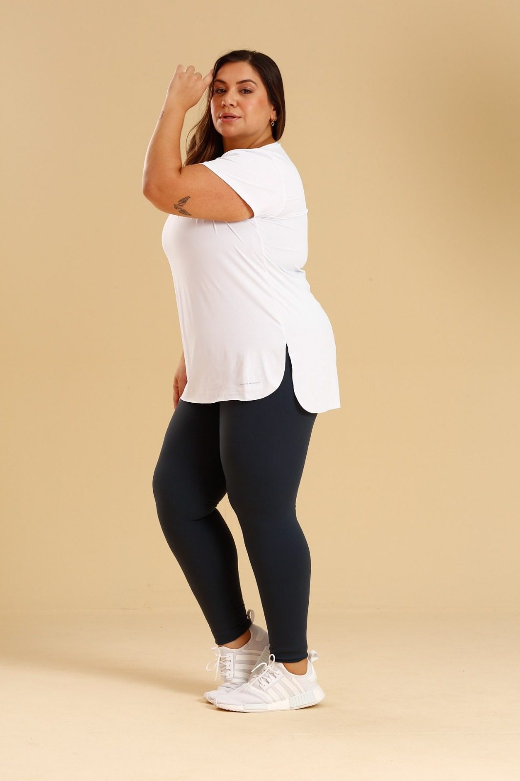 7baea23fe92357db6643ea2f4e3e17a5.jpeg Blusa Tampa Bumbum Plus Size Corrente Marinha - Imagem 2