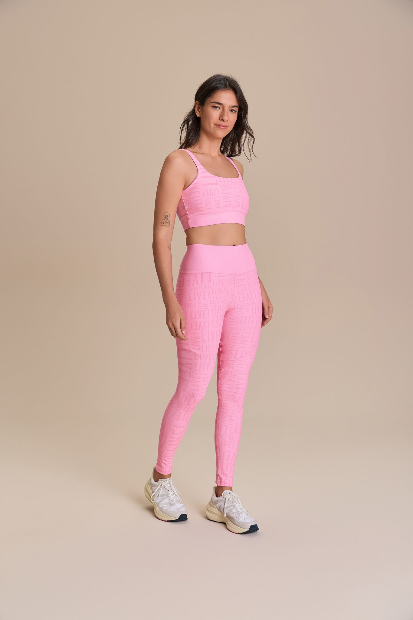 9a41cdda9bdfc93dc89f65adc70a7f7b.jpg Calça Fuso Novel LIVE! - Imagem 3