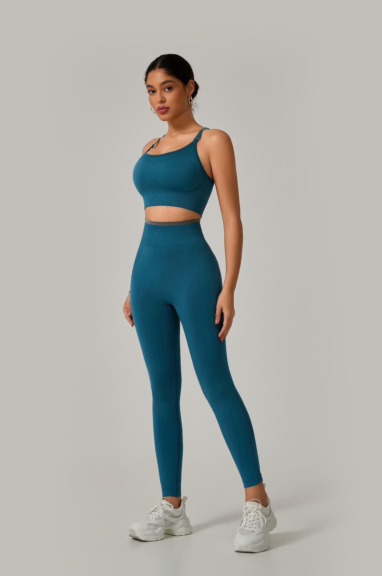 9c3862b8b3fe9953f07659fa8c36810e.jpg Conjunto Calça Poliamida - Imagem 1